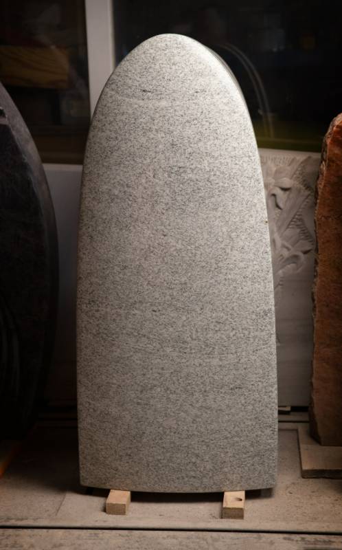 Doppelgrabstein ,,Pentora" in hellen polierten Granit - Ansicht 4
