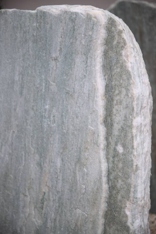 Doppelgrabstein ,,Manolia" in hellen, grünen Naturstein - Ansicht 3