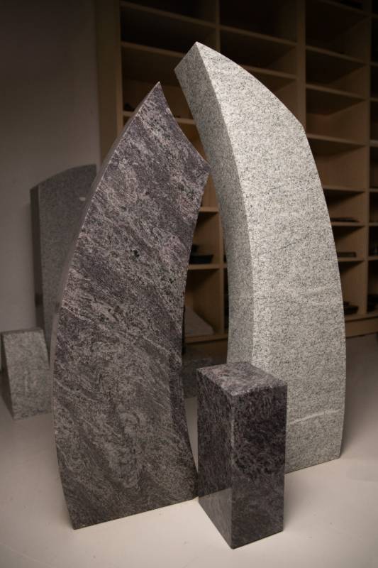 Doppelgrabstein ,,Saphir"  3-teilig in poliertem Granit - Ansicht 3